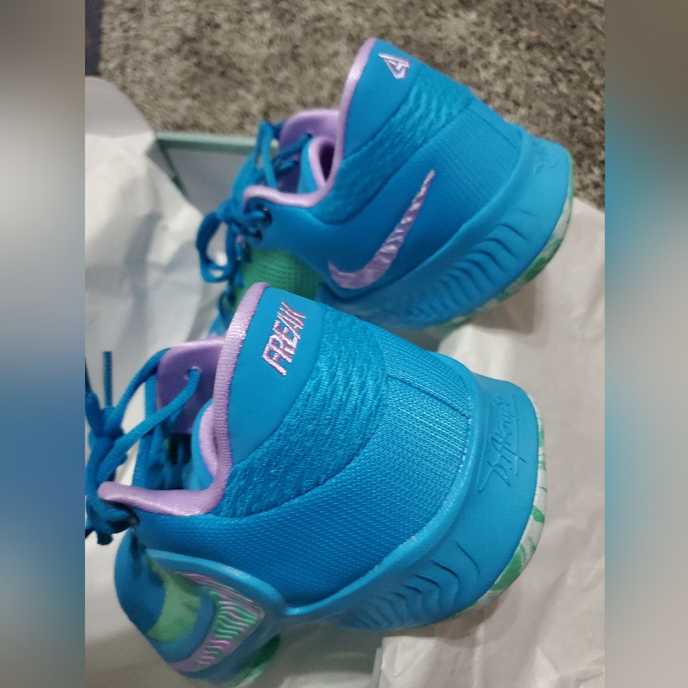NIKE Zoom Freak 4 GS - BIRTHSTONE - Picture 4 of 9
